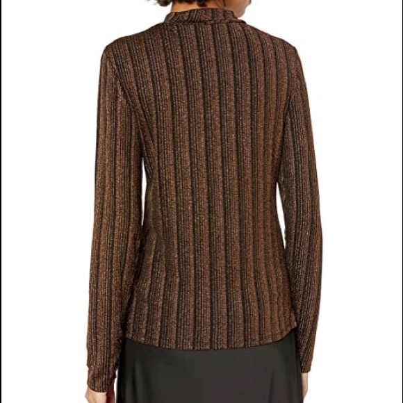 NWT Guess mock neck top - Picture 2 of 8